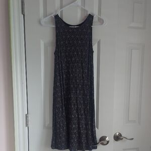 Old Navy Monochrome Sleeveless Midi Dress